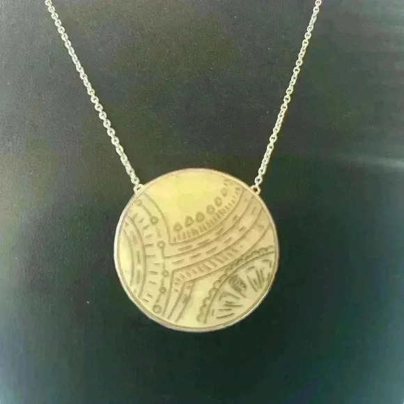 ๐ Silpada Silver white necklace - Picture 3 of 3